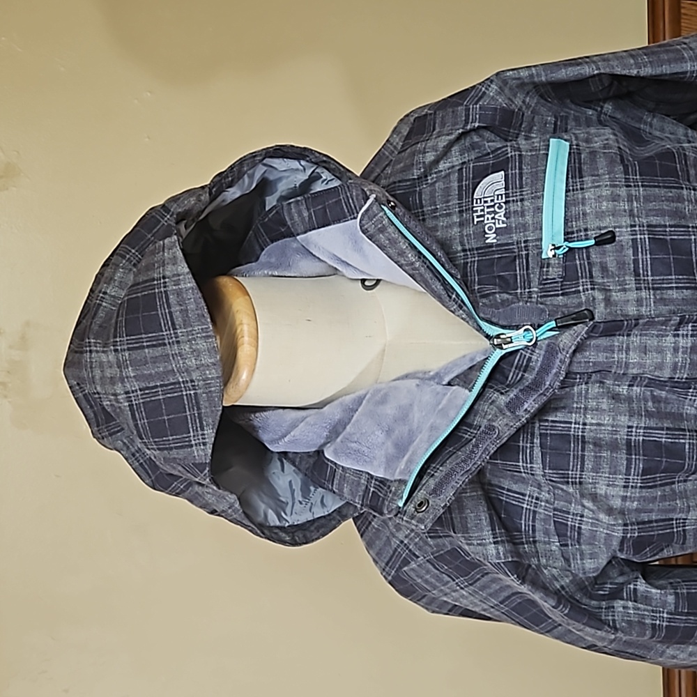 The North Face Plaid Winter Jacket M - Picture 2 of 16